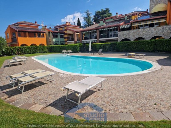 appartamento in vendita a Peschiera del Garda in zona Broglie
