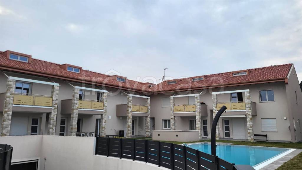appartamento in vendita a Peschiera del Garda