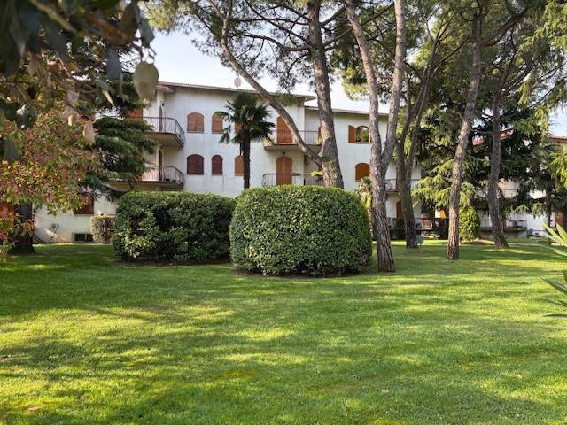 appartamento in vendita a Peschiera del Garda