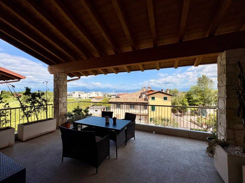 appartamento in vendita a Peschiera del Garda