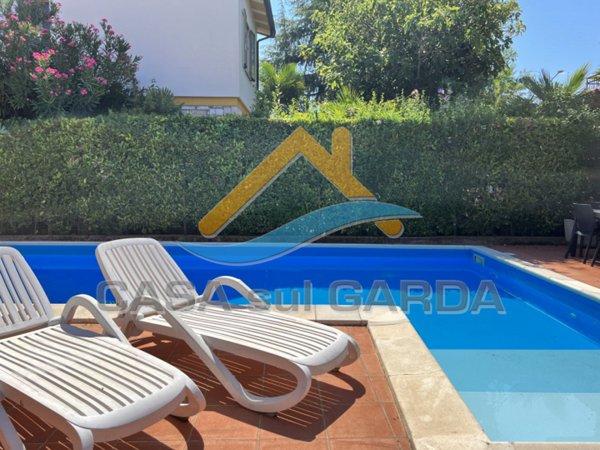 casa indipendente a Peschiera del Garda in zona San Benedetto di Lugana