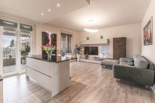 appartamento in vendita a Peschiera del Garda
