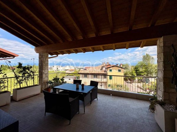 appartamento in vendita a Peschiera del Garda in zona San Benedetto di Lugana