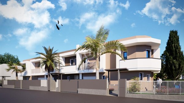 casa indipendente in vendita a Peschiera del Garda