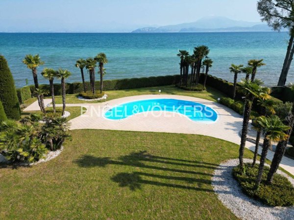 casa indipendente in vendita a Peschiera del Garda