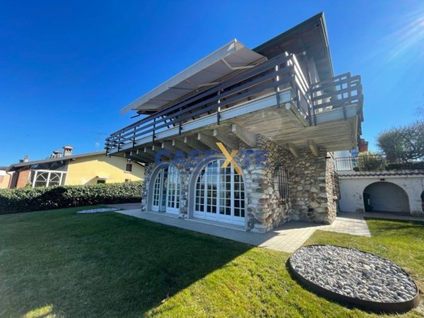 casa indipendente in vendita a Peschiera del Garda