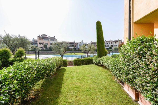 appartamento in vendita a Peschiera del Garda