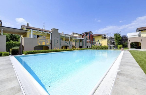 appartamento in vendita a Peschiera del Garda in zona San Benedetto di Lugana