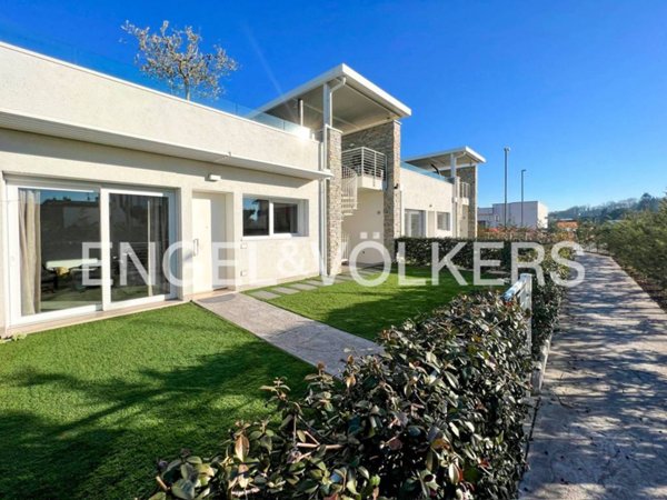 casa indipendente in vendita a Peschiera del Garda in zona Dolci