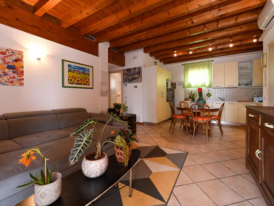 appartamento in vendita a Peschiera del Garda in zona San Benedetto di Lugana