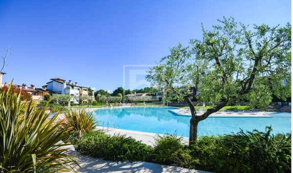 appartamento in vendita a Peschiera del Garda in zona San Benedetto di Lugana