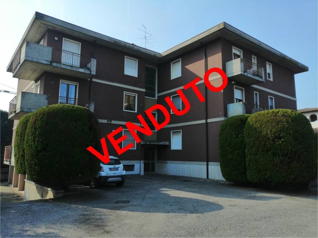 appartamento in vendita a Peschiera del Garda