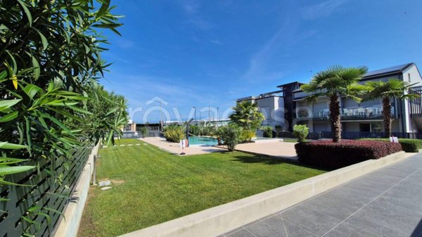 appartamento in vendita a Peschiera del Garda in zona San Benedetto di Lugana