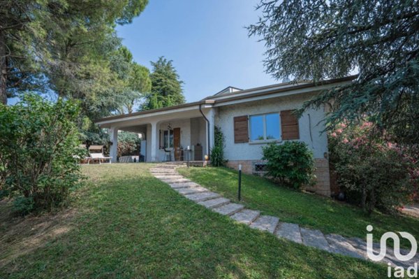 casa indipendente in vendita a Peschiera del Garda