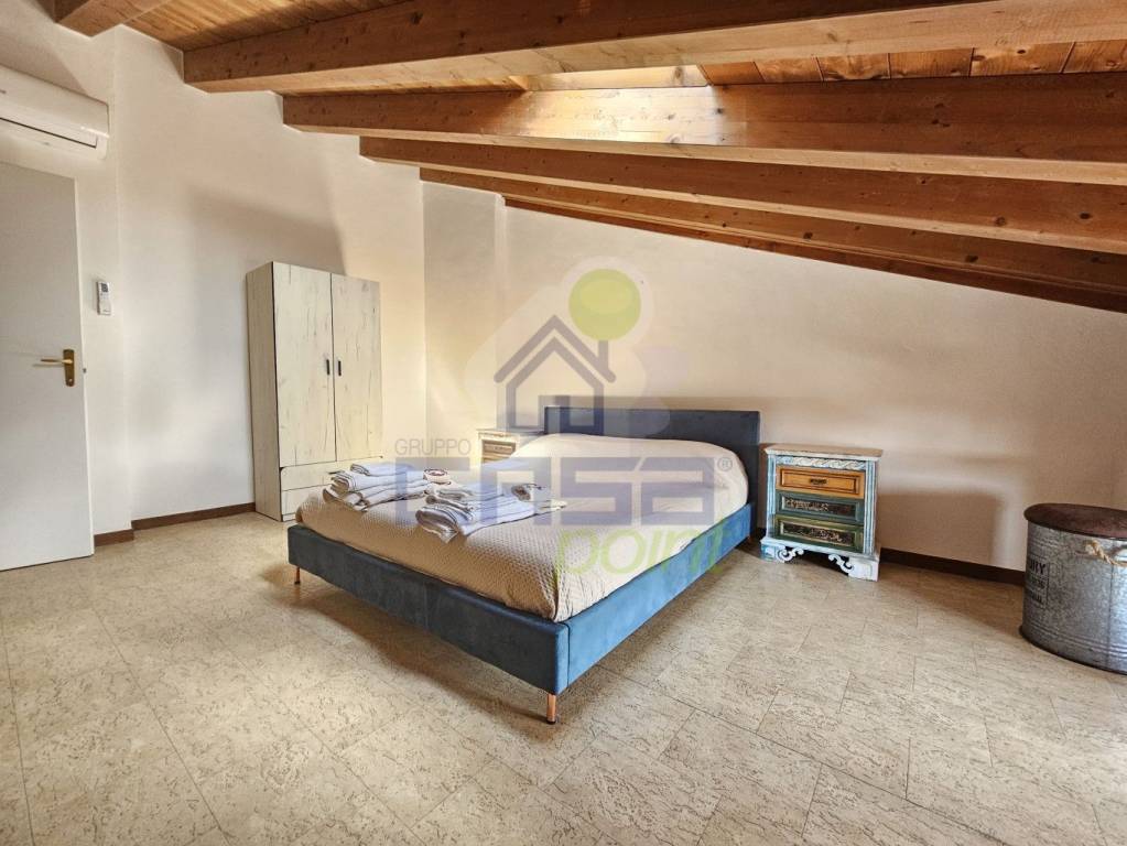 casa indipendente in vendita a Peschiera del Garda