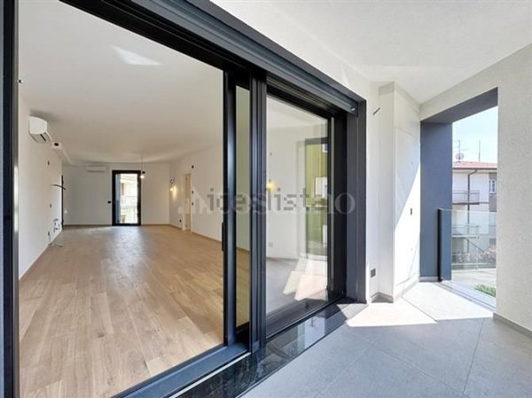 appartamento in vendita a Peschiera del Garda