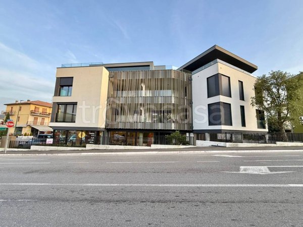 appartamento in vendita a Peschiera del Garda