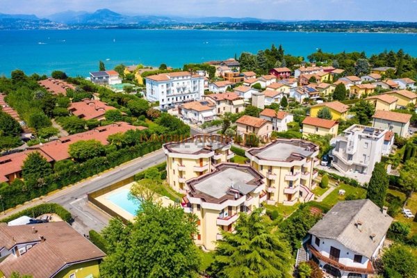 appartamento in vendita a Peschiera del Garda