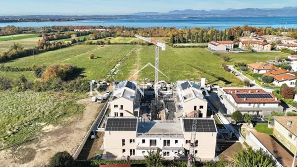 appartamento in vendita a Peschiera del Garda