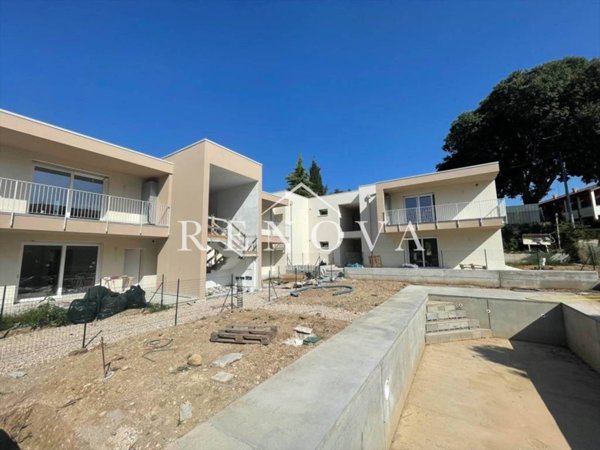 appartamento in vendita a Peschiera del Garda in zona Broglie