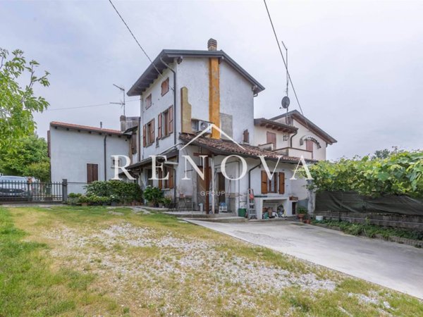 casa indipendente in vendita a Peschiera del Garda in zona Broglie
