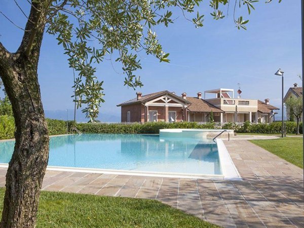 appartamento in vendita a Peschiera del Garda