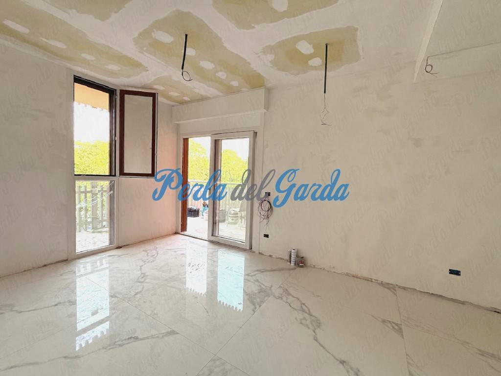 appartamento in vendita a Peschiera del Garda