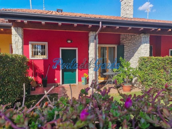 casa indipendente in vendita a Peschiera del Garda