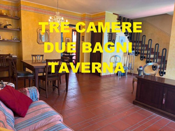 casa indipendente in vendita a Peschiera del Garda