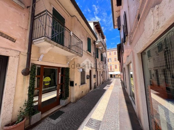 appartamento in vendita a Peschiera del Garda