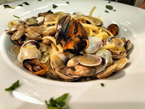 negozio in vendita a Peschiera del Garda