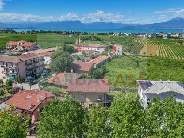 appartamento in vendita a Peschiera del Garda in zona San Benedetto di Lugana