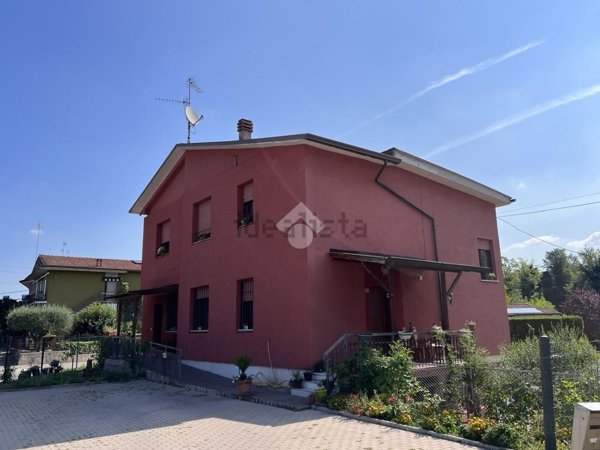 casa semindipendente in vendita a Peschiera del Garda