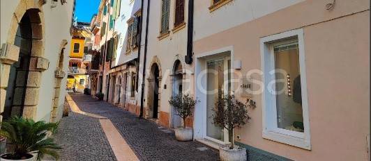 appartamento in vendita a Peschiera del Garda