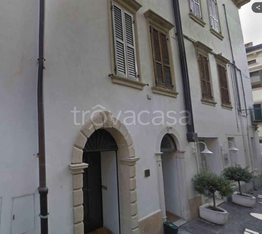 appartamento in vendita a Peschiera del Garda