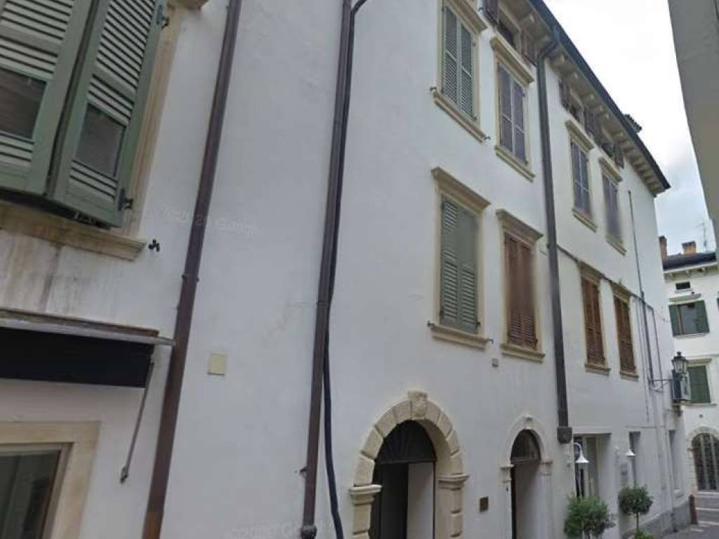 appartamento in vendita a Peschiera del Garda