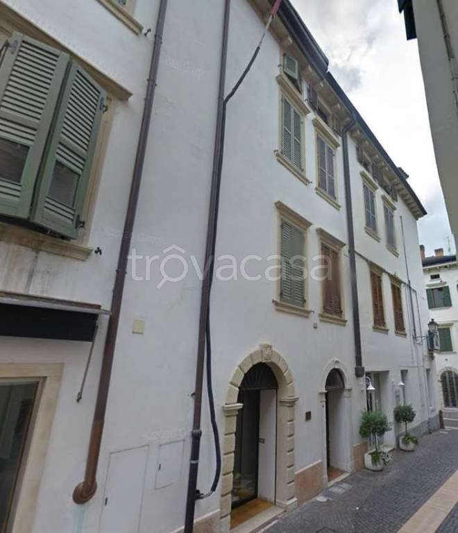 appartamento in vendita a Peschiera del Garda