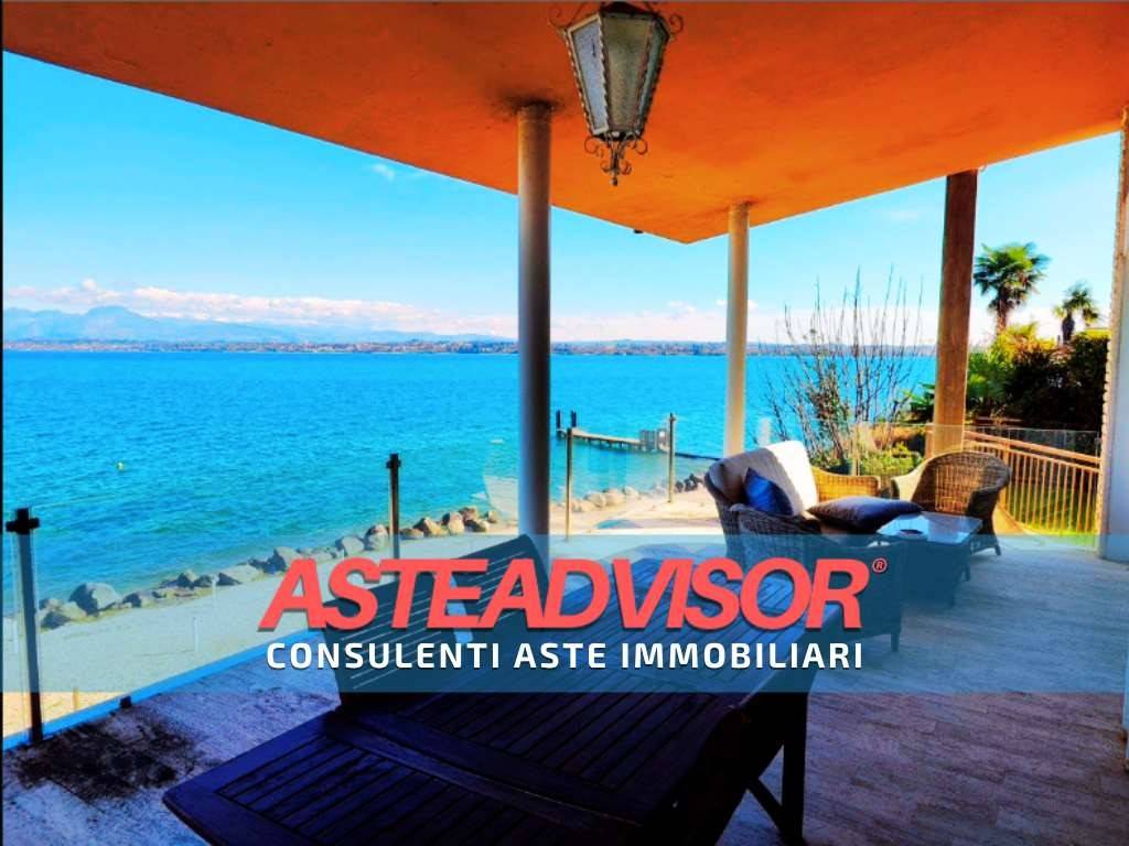 casa indipendente in vendita a Peschiera del Garda