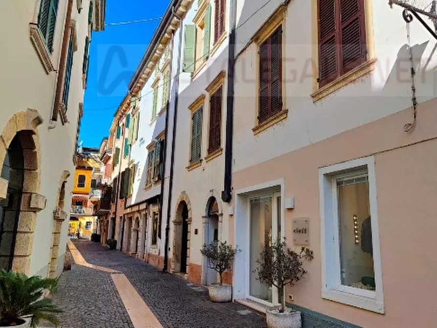 appartamento in vendita a Peschiera del Garda