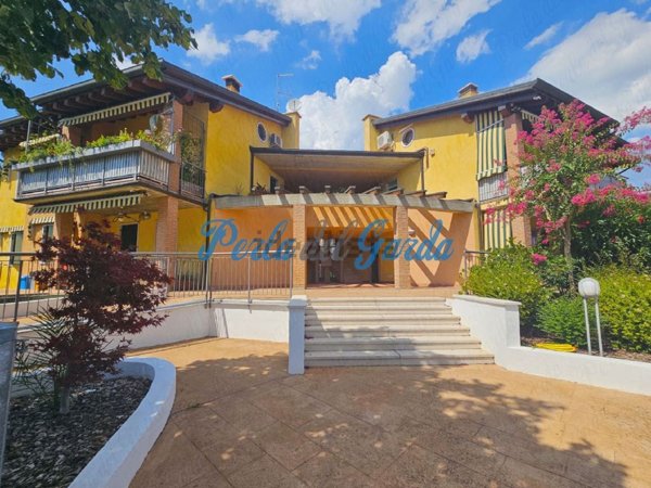 appartamento in vendita a Peschiera del Garda