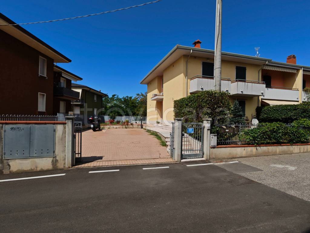appartamento in vendita a Peschiera del Garda