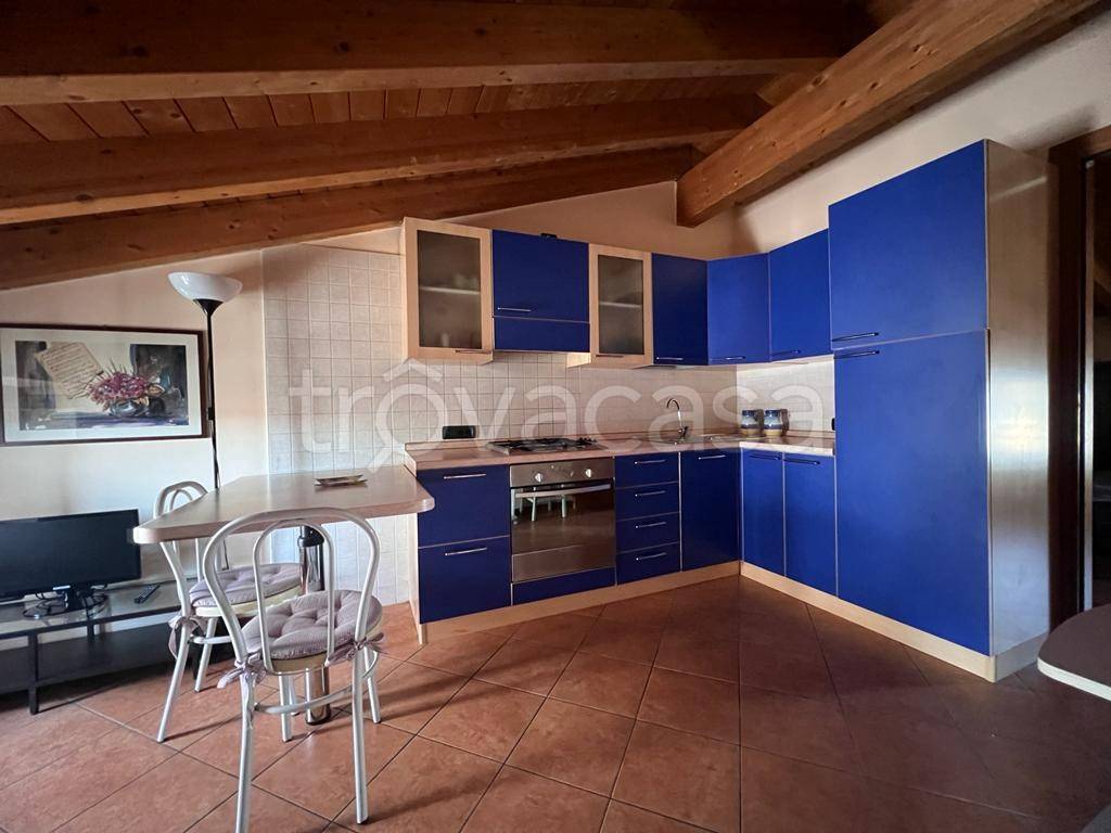 casa indipendente in vendita a Peschiera del Garda