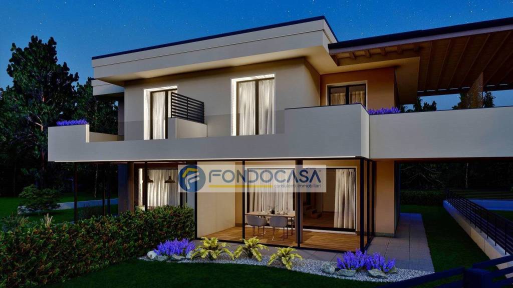casa indipendente in vendita a Peschiera del Garda