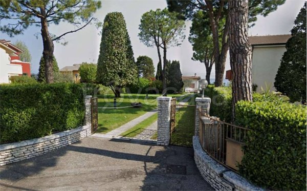 casa indipendente in vendita a Peschiera del Garda