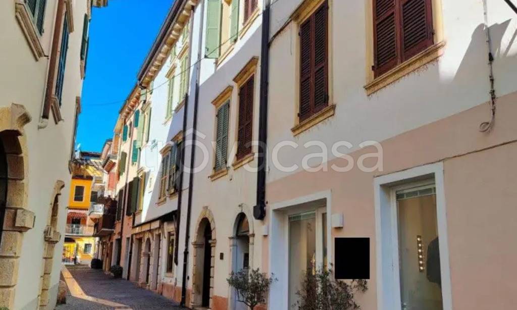 appartamento in vendita a Peschiera del Garda