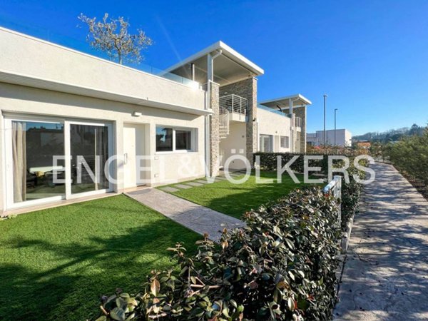 casa indipendente in vendita a Peschiera del Garda in zona Dolci