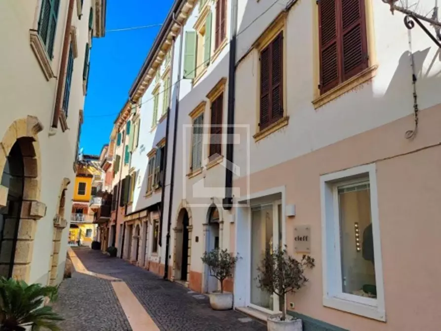 appartamento in vendita a Peschiera del Garda