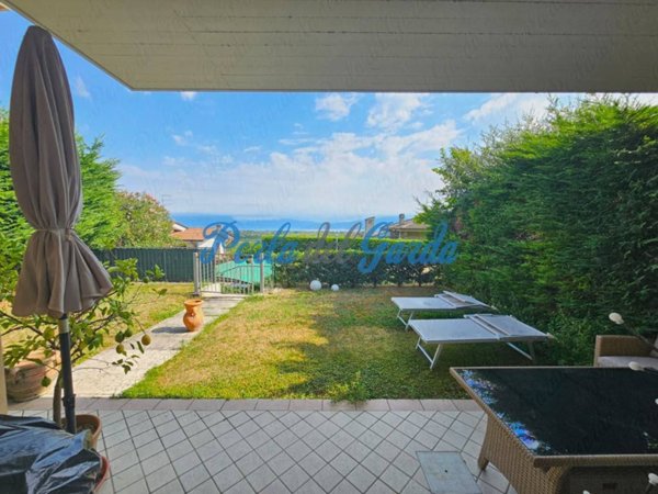 casa indipendente in vendita a Peschiera del Garda