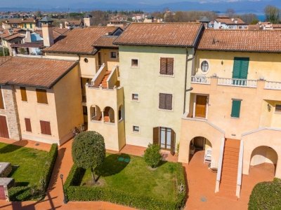 appartamento in vendita a Peschiera del Garda