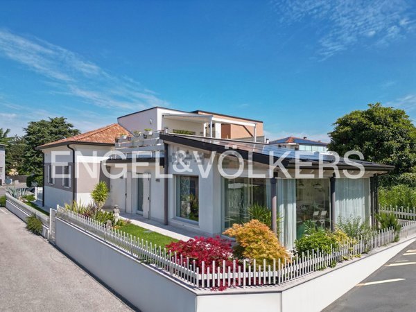 appartamento in vendita a Peschiera del Garda